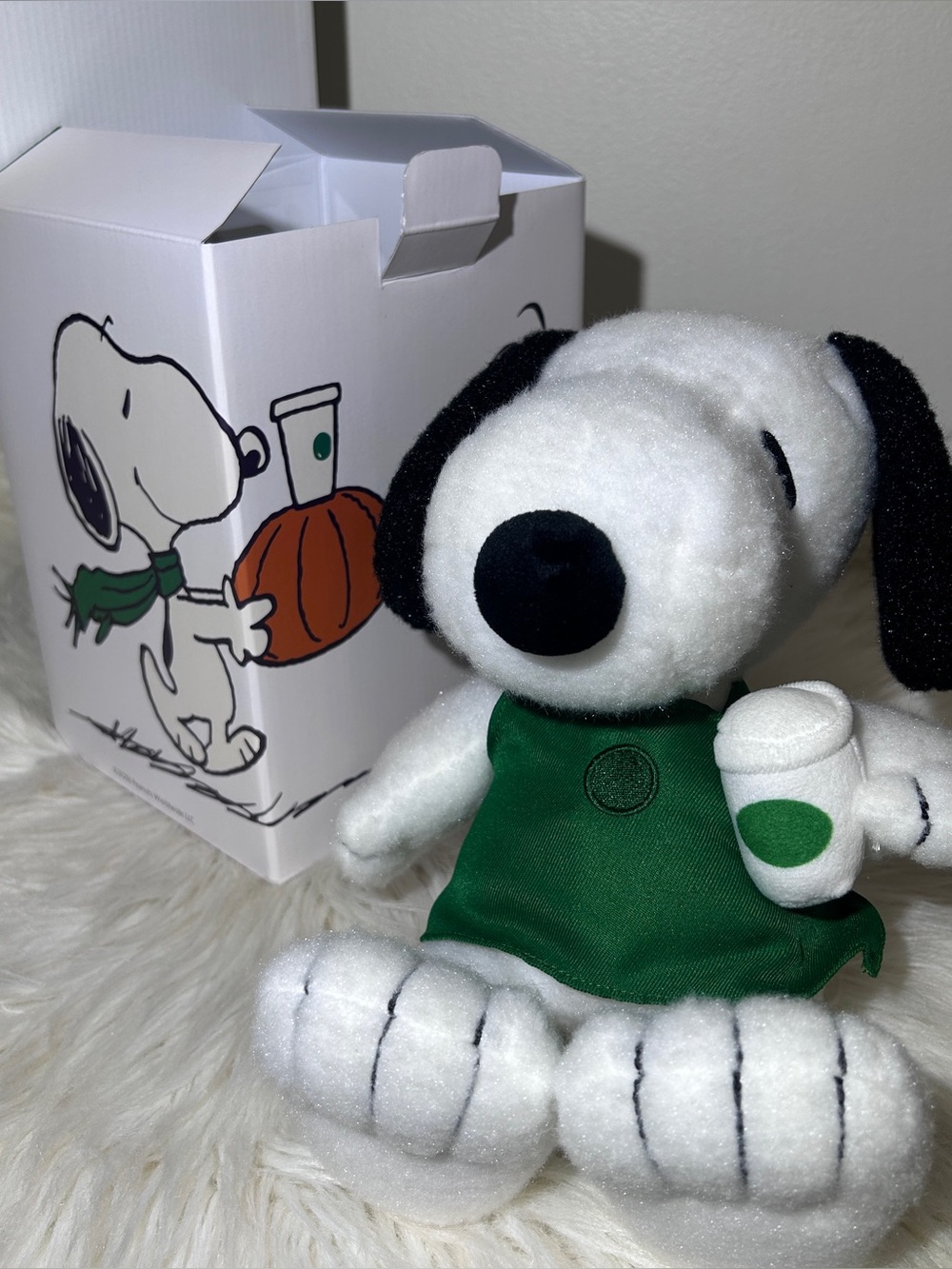 Peanuts x Starbucks Limited Edition Snoopy Barista Plush Toy Collection NEW!